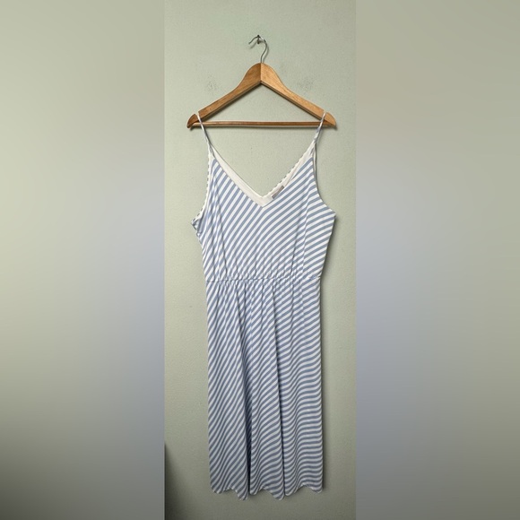 NWT H&M Blue & White Diagonal Striped Midi Dress Size Large - Picture 4 of 9